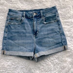 Women’s American Eagle Curvy Hi-Rise Shortie Shorts.  Size 4.  Like New